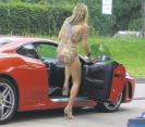 naked-woman-ferrari_t1.jpg